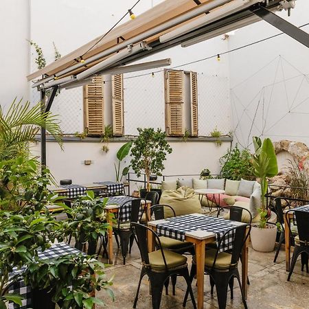 Djumba Hotel & Cafe Никосия Экстерьер фото